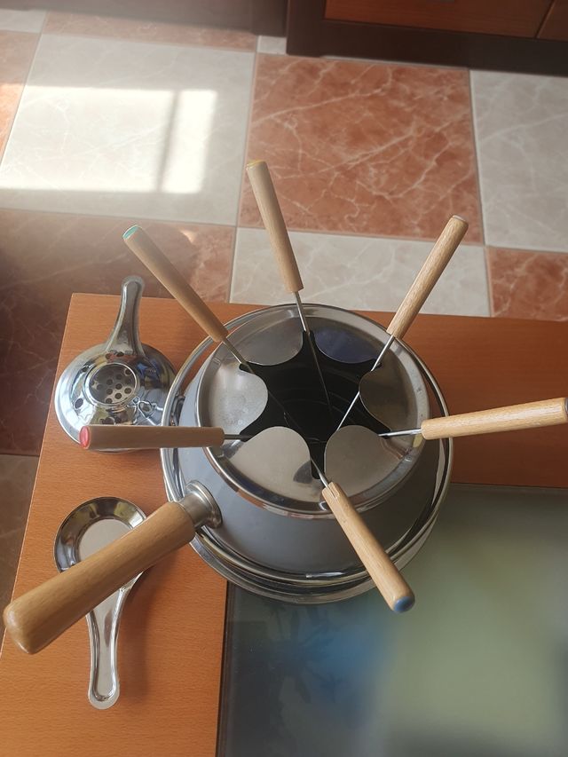 FONDUE SET COMPLETO NUEVO A ESTRENAR!!