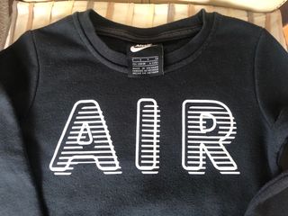 Sudadera NIKE Air 4-5 años, regalo otra