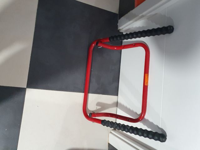 soporte bicicleta pegable
