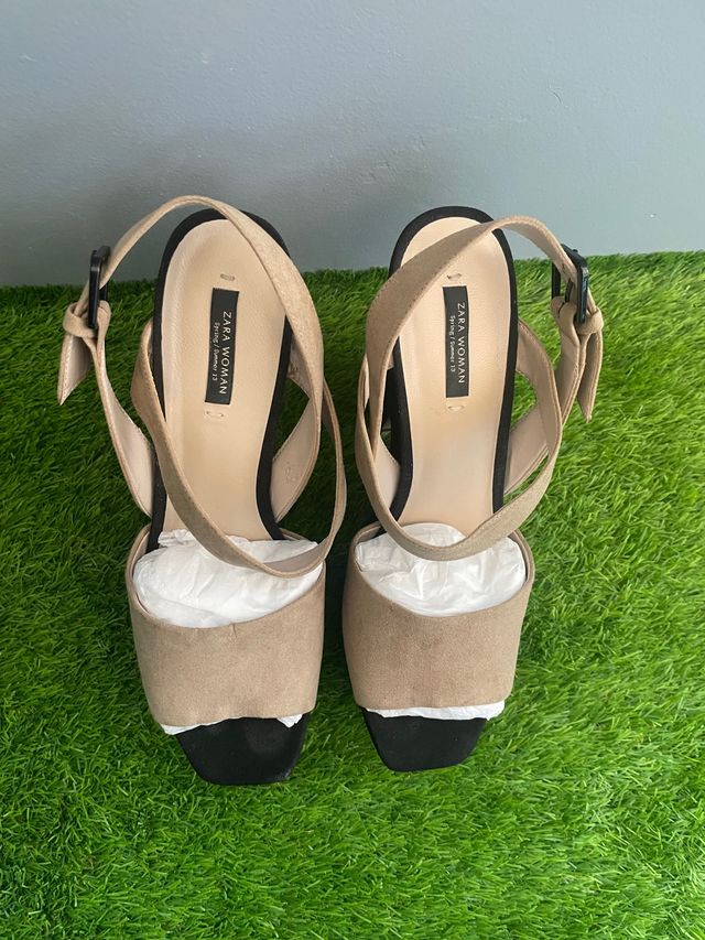 Cuña ante combinada Zara.