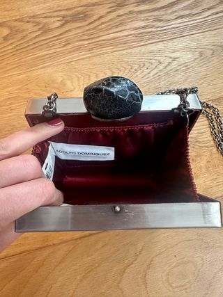 Bolso de mano con cadena Adolfo Domínguez 