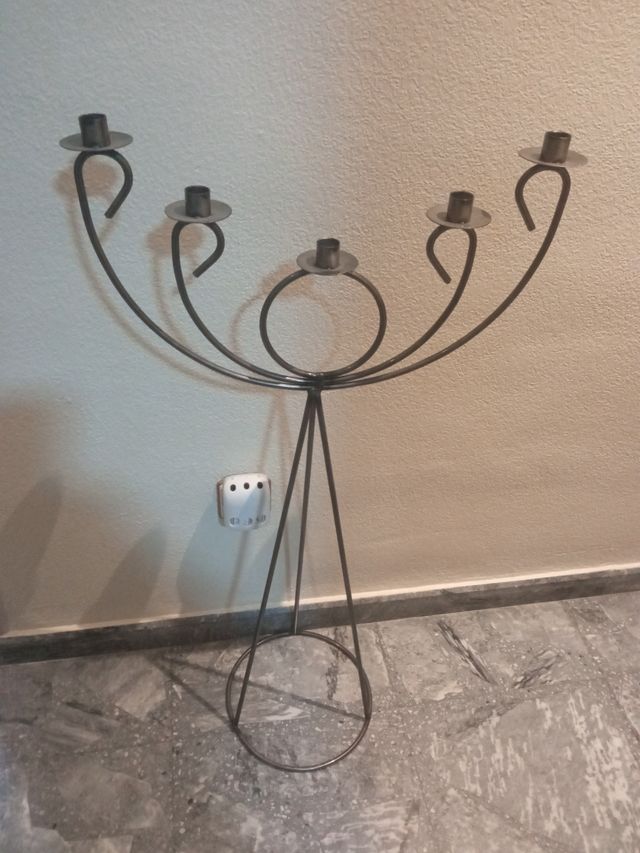 candelabro de. hierro echo de varilla