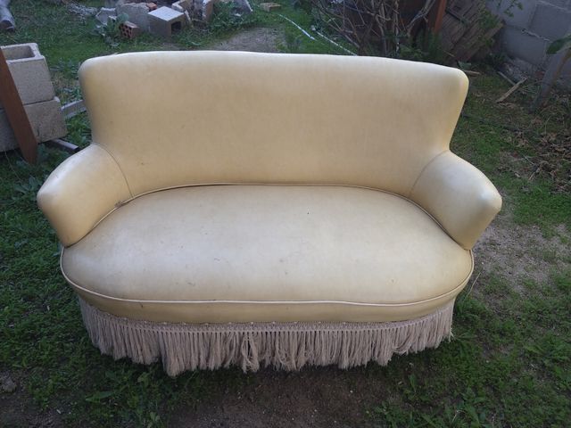 sofá antiguo