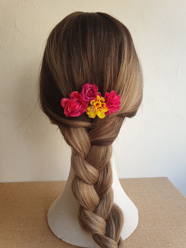 Peinecillo tonos rosa fucsia y amarillo