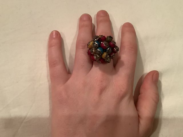 Anillo bolitas ajustable