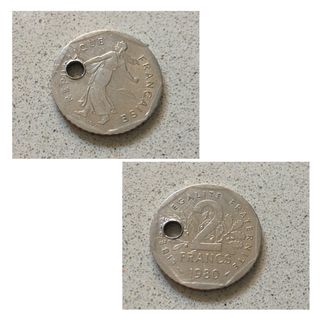 Lote 3 monedas antiguas taladradas/curiosas