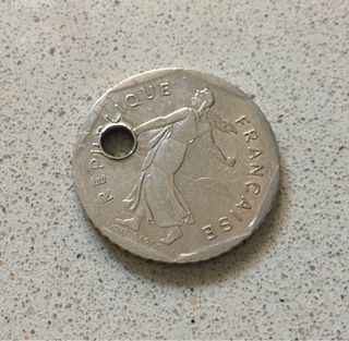 Lote 3 monedas antiguas taladradas/curiosas