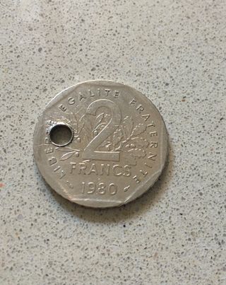 Lote 3 monedas antiguas taladradas/curiosas