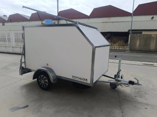 Remolque NUEVO cerrado motos