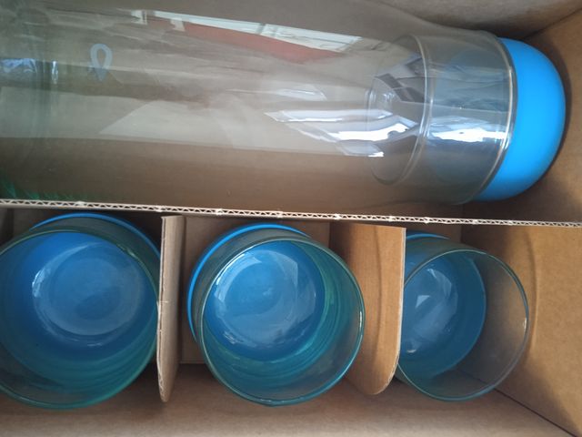 Juego jarra y vasos agua diseño
