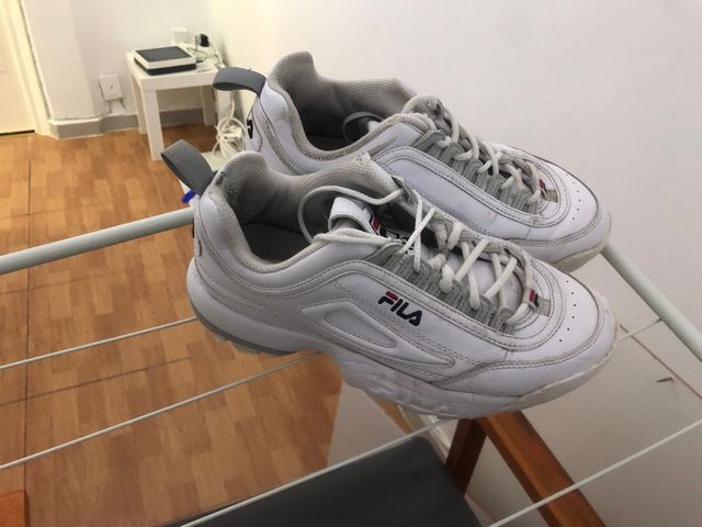 Zapatillas Fila blancas 