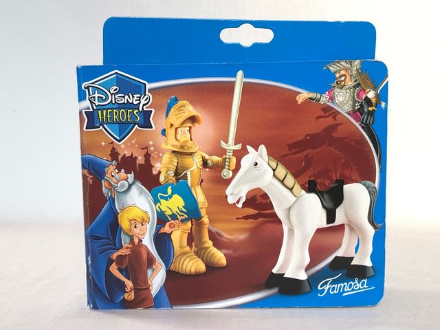 Disney Héroes Merlín-Caballo y armadura, Famosa