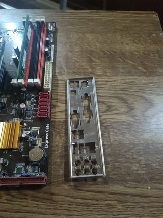 ASUS P5P43TD+INTEL PENTIUM E6500+2GB RAM DDR3