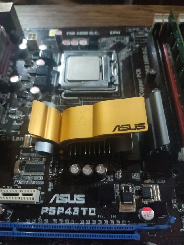 ASUS P5P43TD+INTEL PENTIUM E6500+2GB RAM DDR3