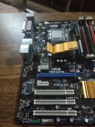 ASUS P5P43TD+INTEL PENTIUM E6500+2GB RAM DDR3