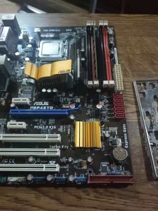 ASUS P5P43TD+INTEL PENTIUM E6500+2GB RAM DDR3