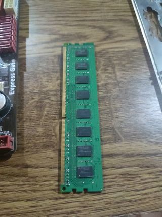 ASUS P5P43TD+INTEL PENTIUM E6500+2GB RAM DDR3