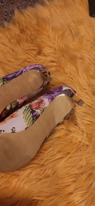 Zapatos estampado floreado 40