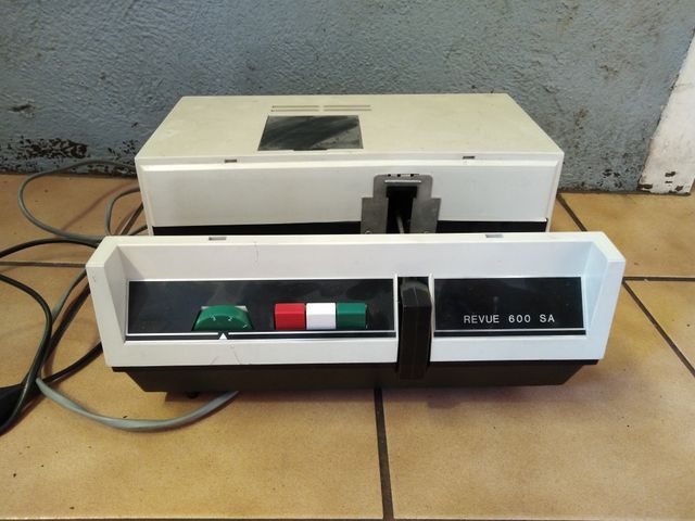 Proyector diapositivas REVUE 600 SA + Cortador