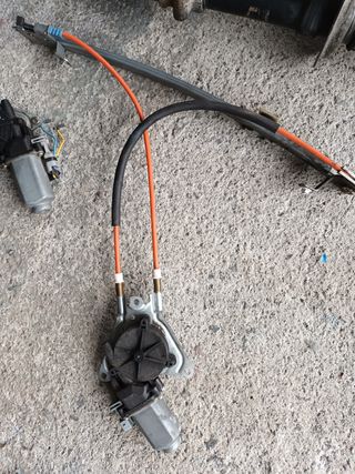 Motores elevalunas Saxo VTS