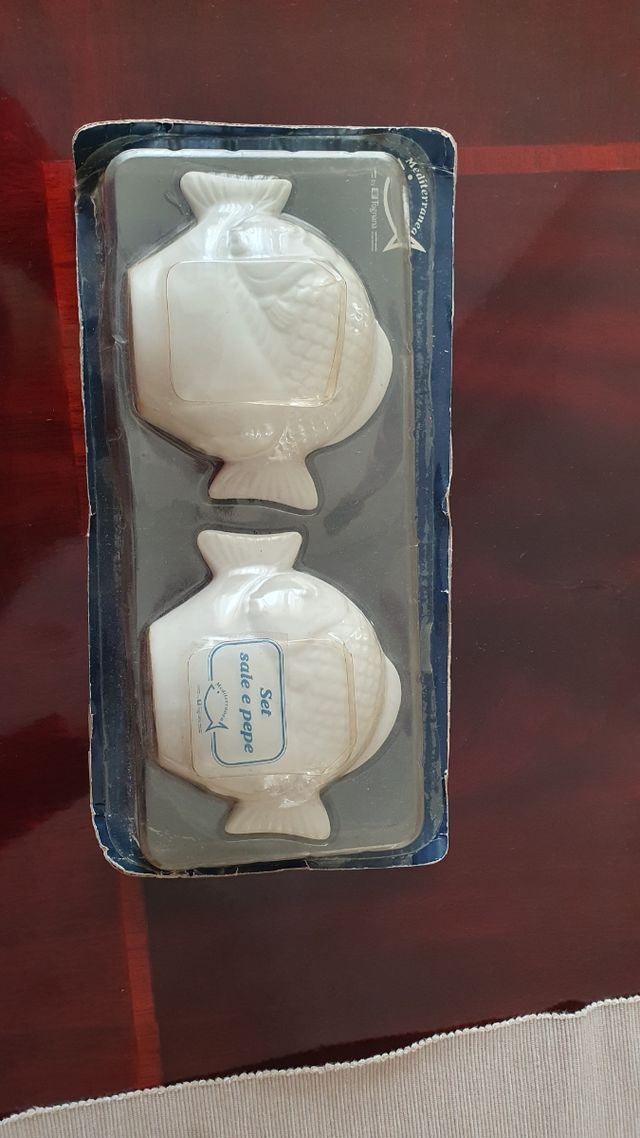 Sale e Pepe set Tognola a forma di pesce