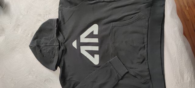 sudadera más regalo