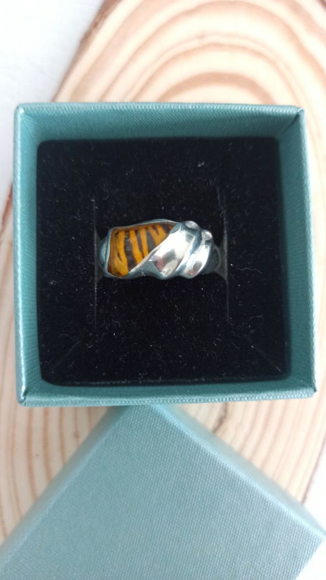Anillo plata de ley y ojo de tigre NUEVO
