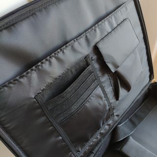 Maletín para portátil 17". Nuevo 48 x 36 cm