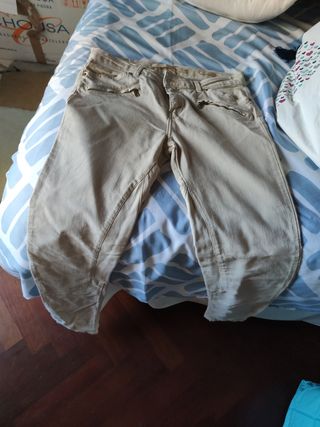 Pantalón beis claro
