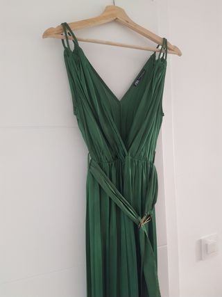 Mono verde plisado Zara (nuevo)