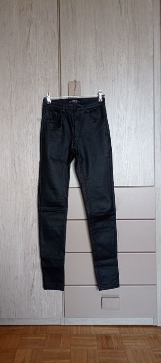 Pantalón Stradivarius nuevo