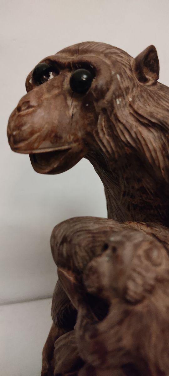 coppia scimmie legno sculture