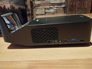 Proyector LG Tiro Corto.