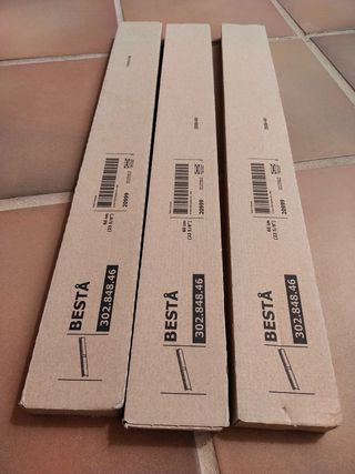 Riel gris plata 60cm Besta