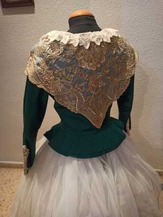 corpiño fallera