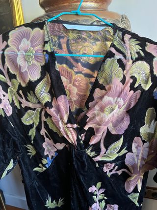 Kimono terciopelo flores estampado Zara