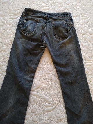 pantalon chica de salsa