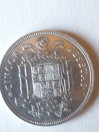 Moneda 5 pesetas 1949 estrella 50 sin circular..  