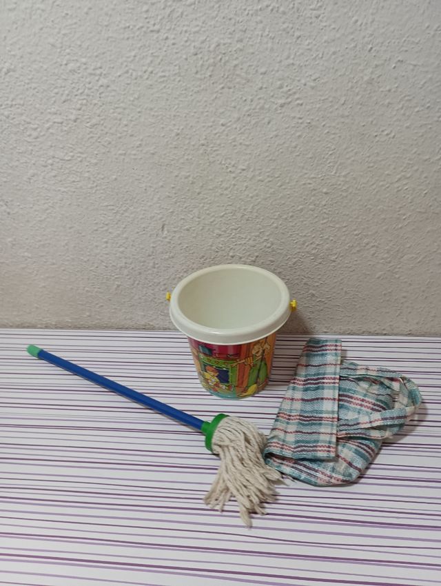 Cubo de niña juguete