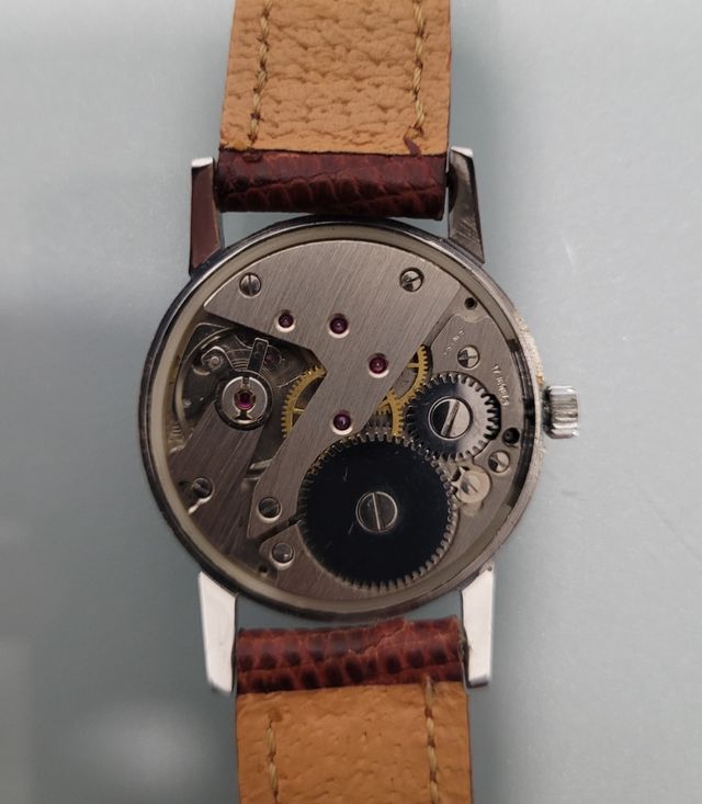 Reloj de cuerda vintage 17 rubíes