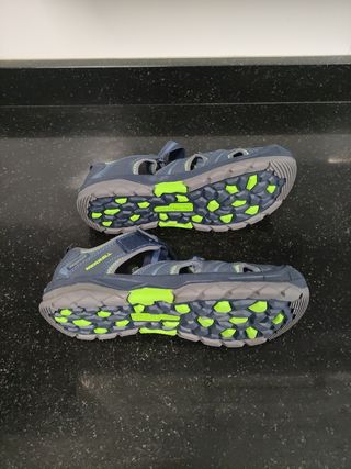 Sandalias Zapatillas Anfibias merrell 38