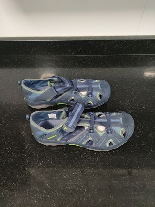 Sandalias Zapatillas Anfibias merrell 38