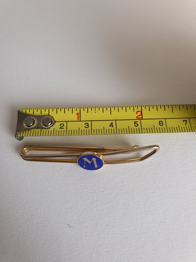 Pasador de corbata esmaltado. M. Años 60