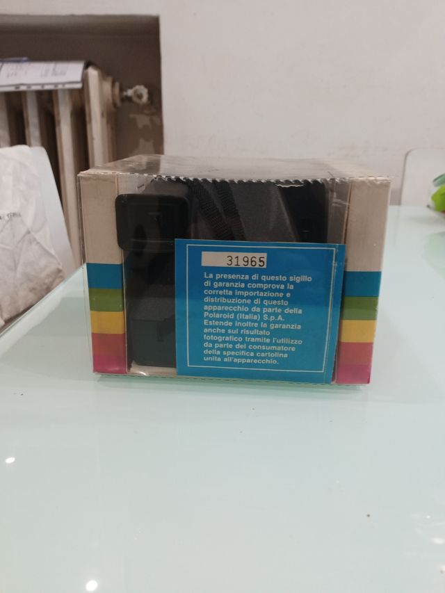 Polaroid Land camera sigillata