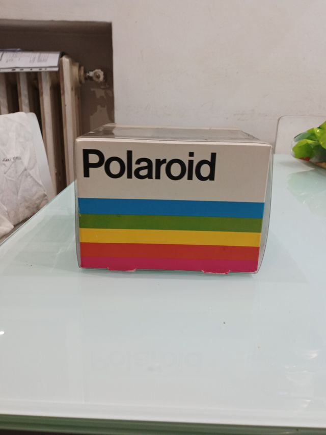 Polaroid Land camera sigillata