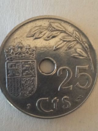 Moneda de 25 centimos de1937 sin circular.        