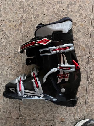 Botas y esquís