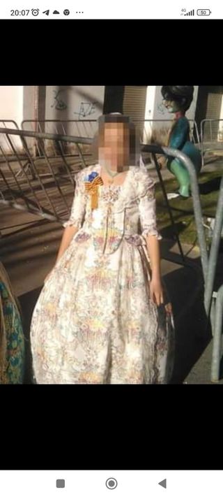 Traje de fallera niña