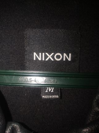 Cazadora cuero negro Nixon, talla M.