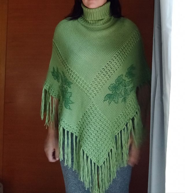 Poncho Impecable Verde Talla Única